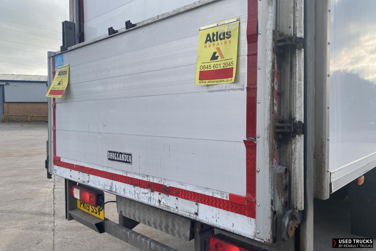 Renault Trucks D Wide 320