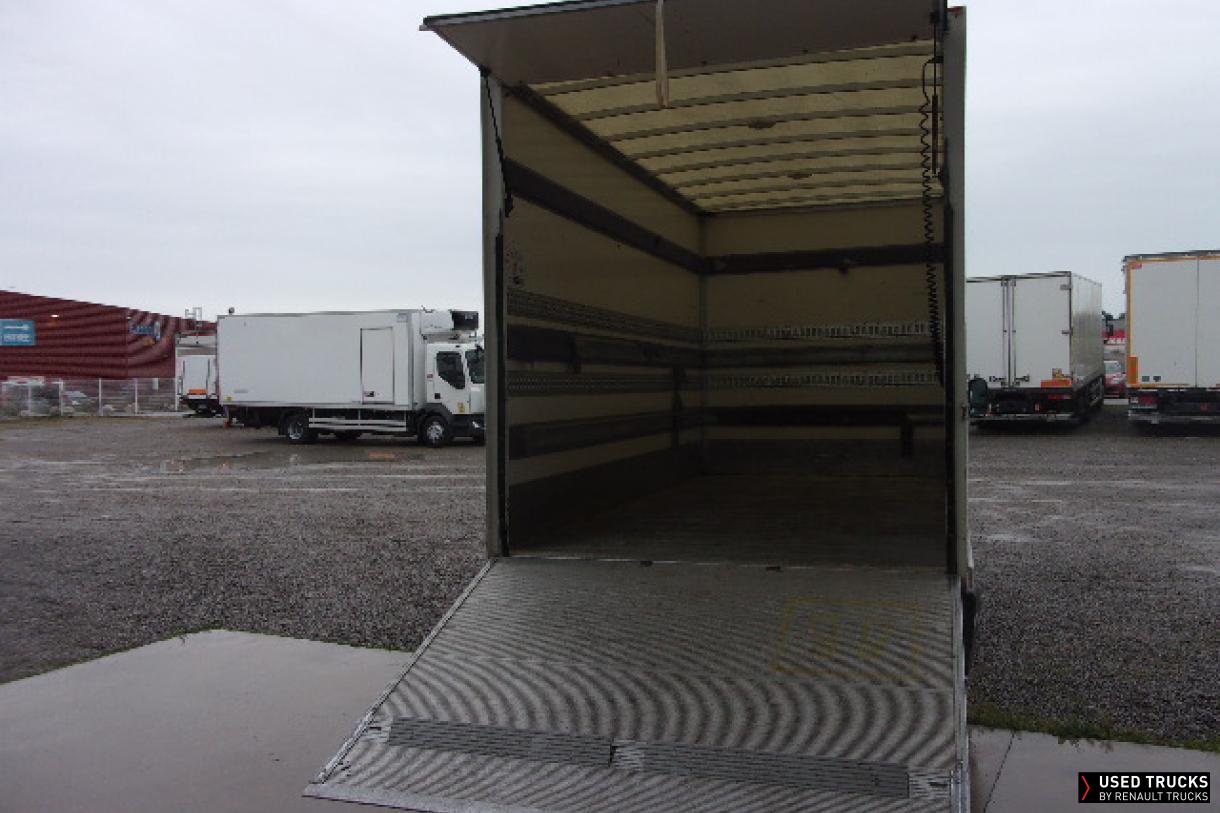 Renault Trucks Master 145