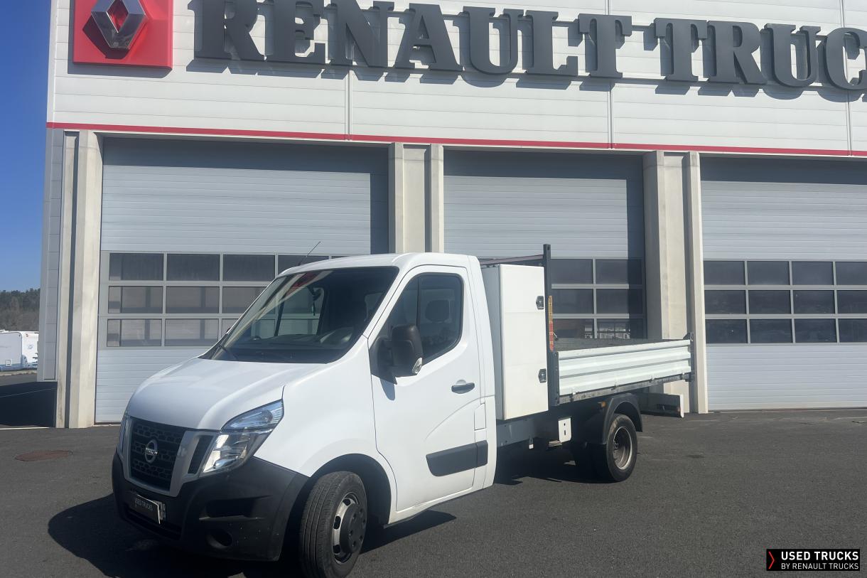 Nissan NV300 145