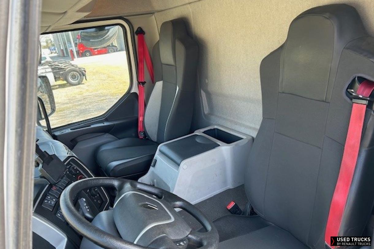 Renault Trucks D 240