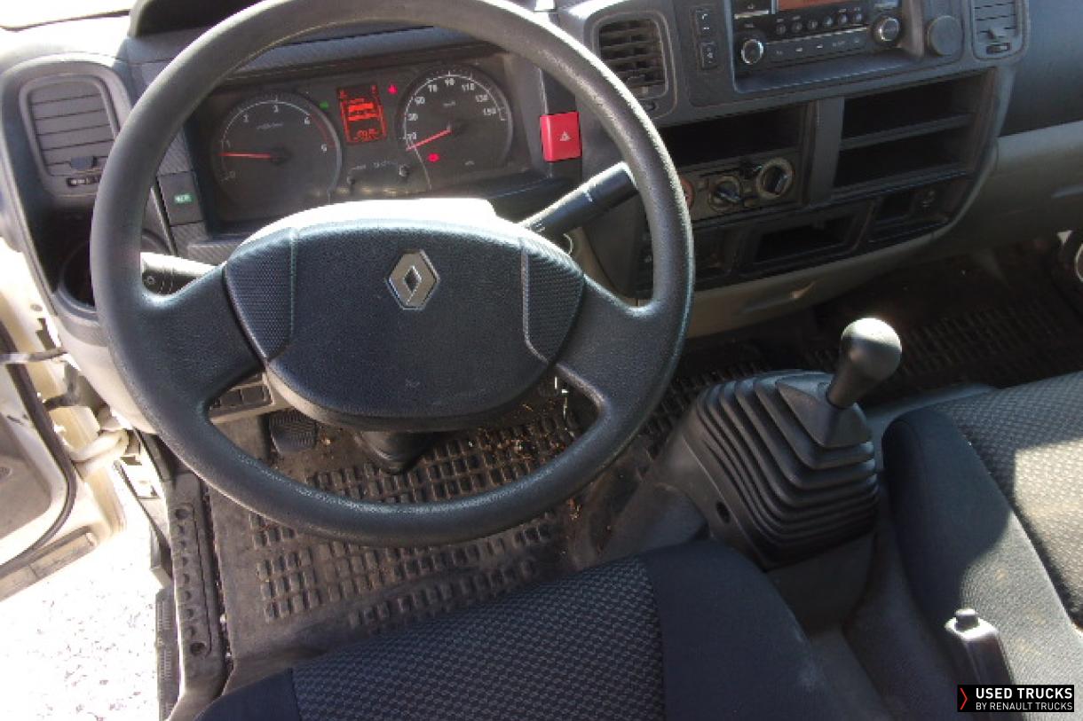 Renault Trucks Maxity 130