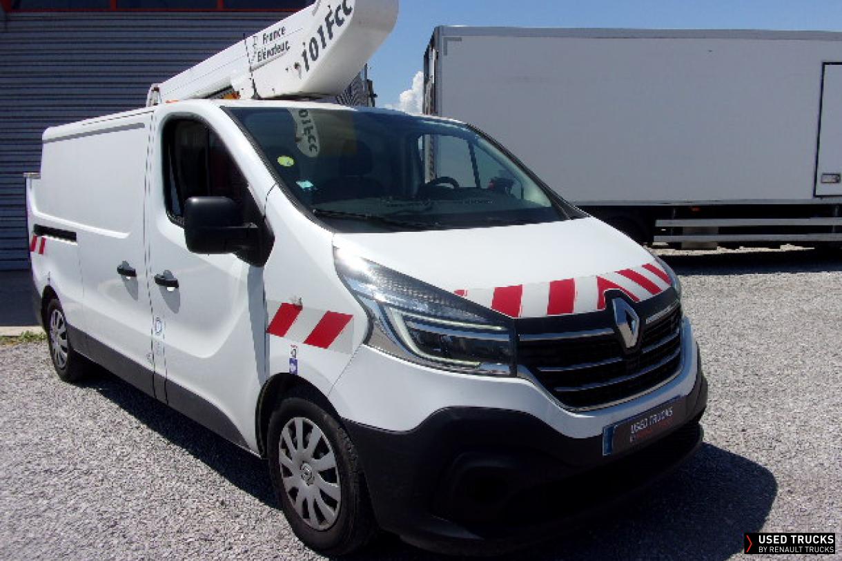 Renault Trucks Trafic 145