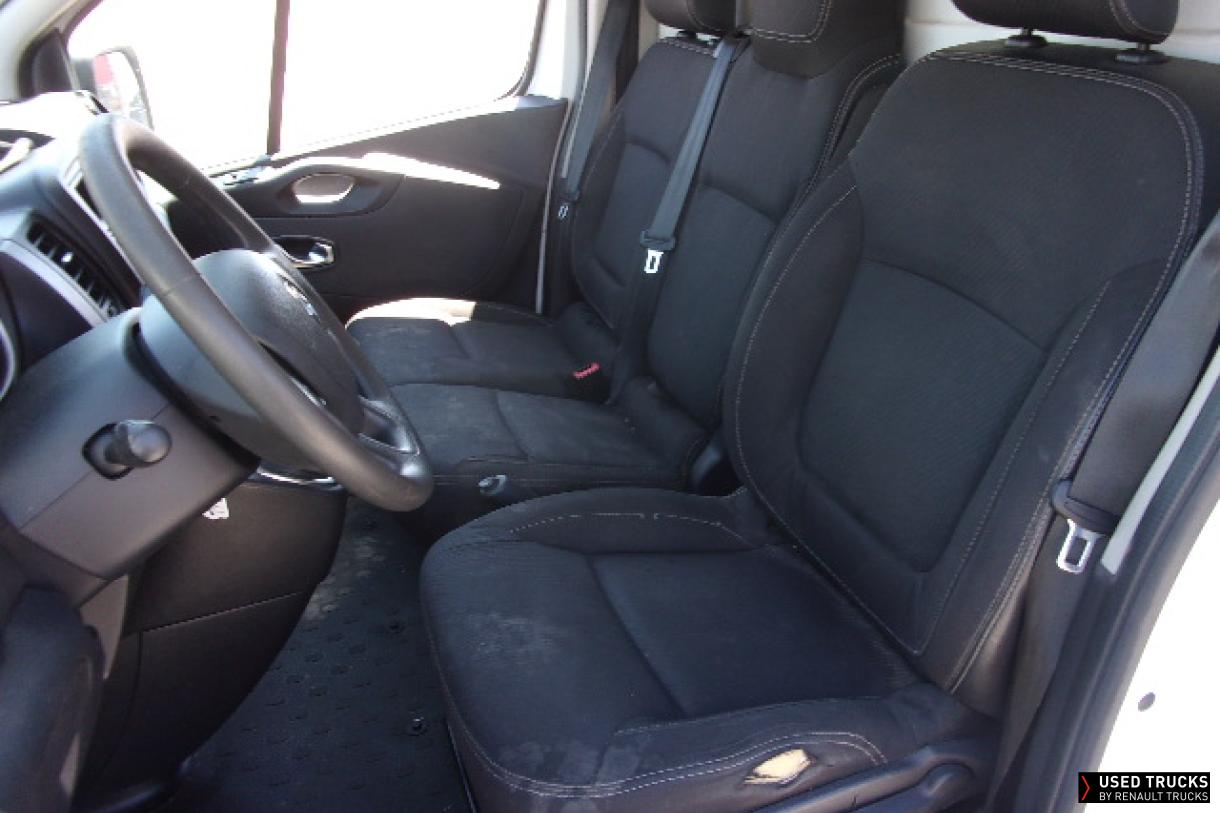 Renault Trucks Trafic 145