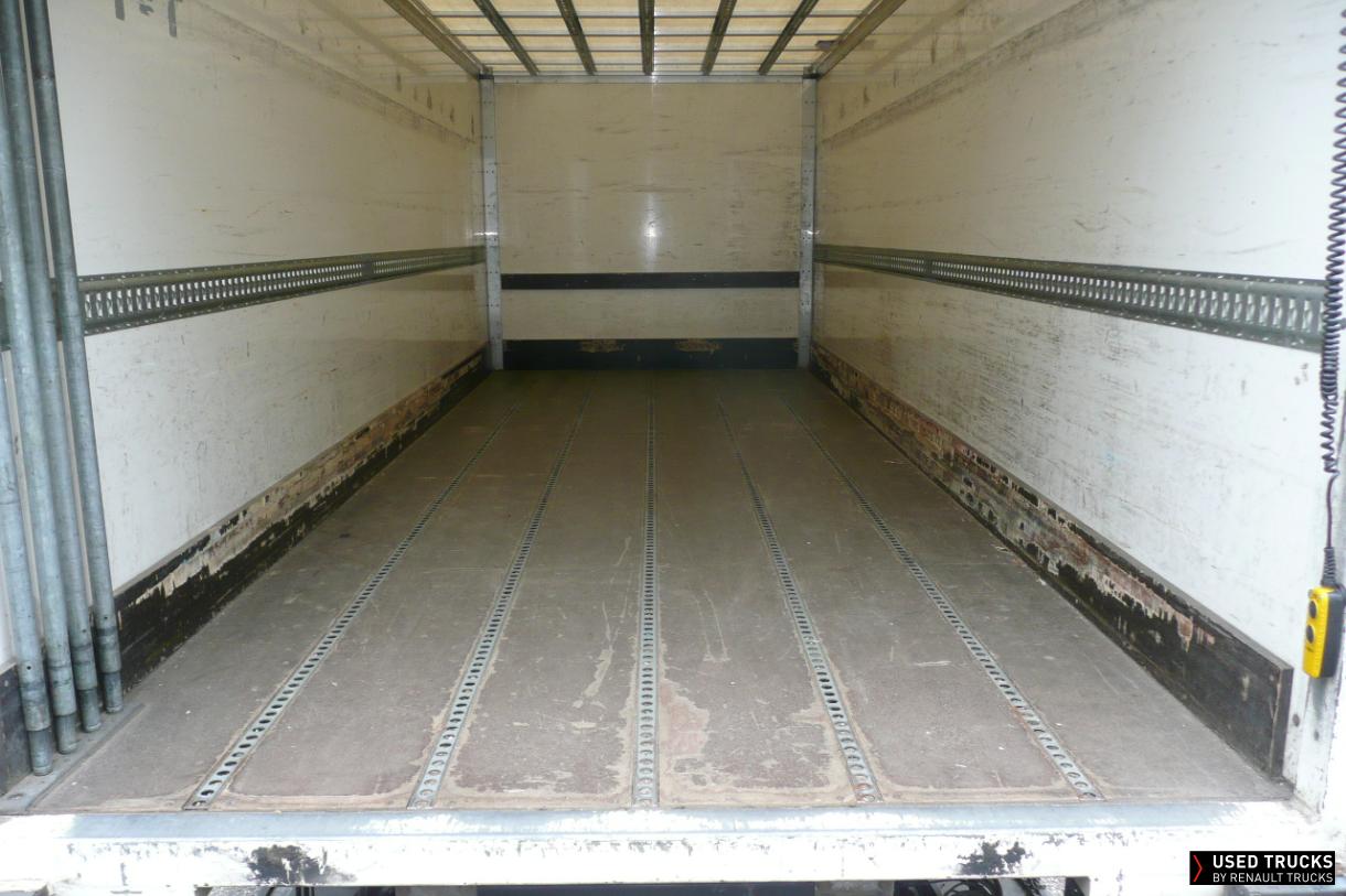 Renault Trucks D 210