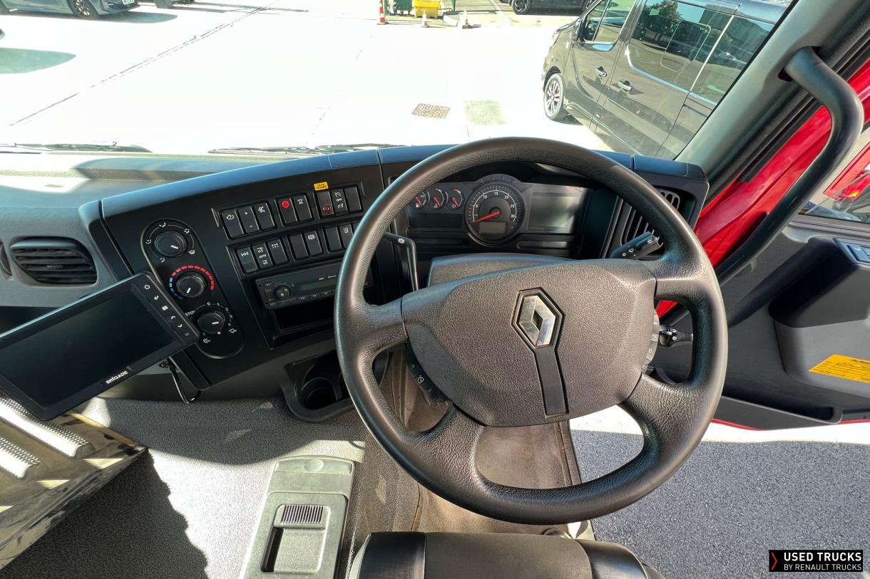 Renault Trucks D Wide 320