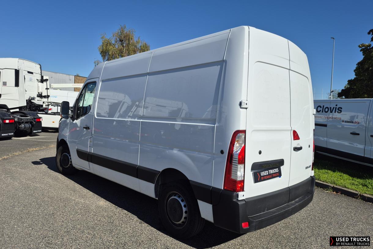 Renault Master 136