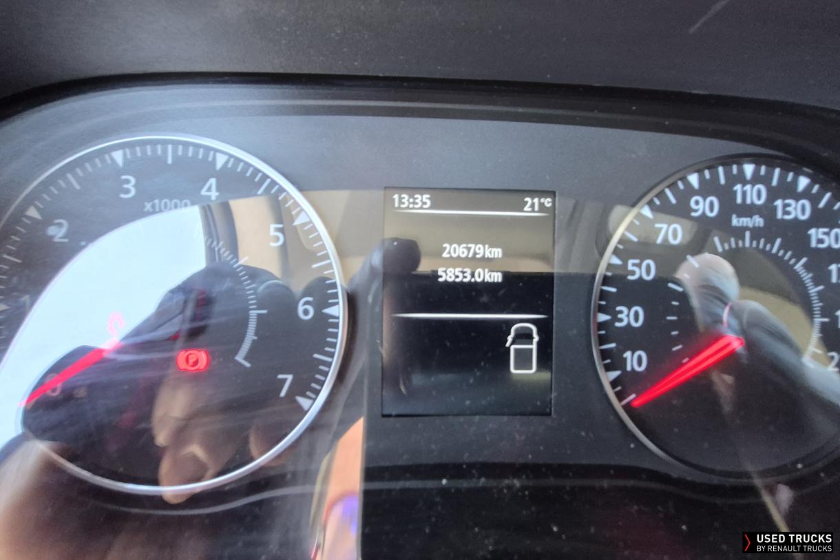 Renault Master 136