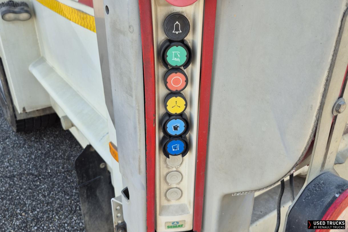 Renault Trucks D Wide 320