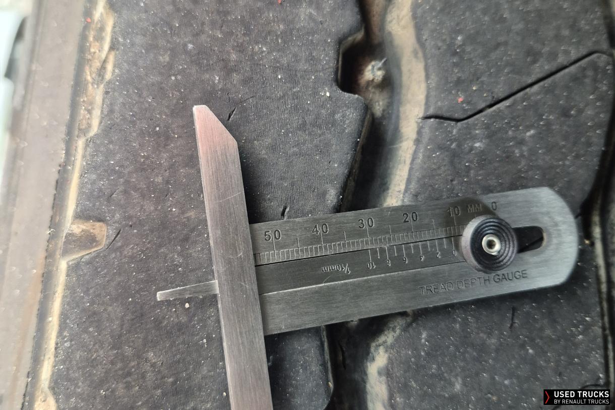 Renault Trucks C 440