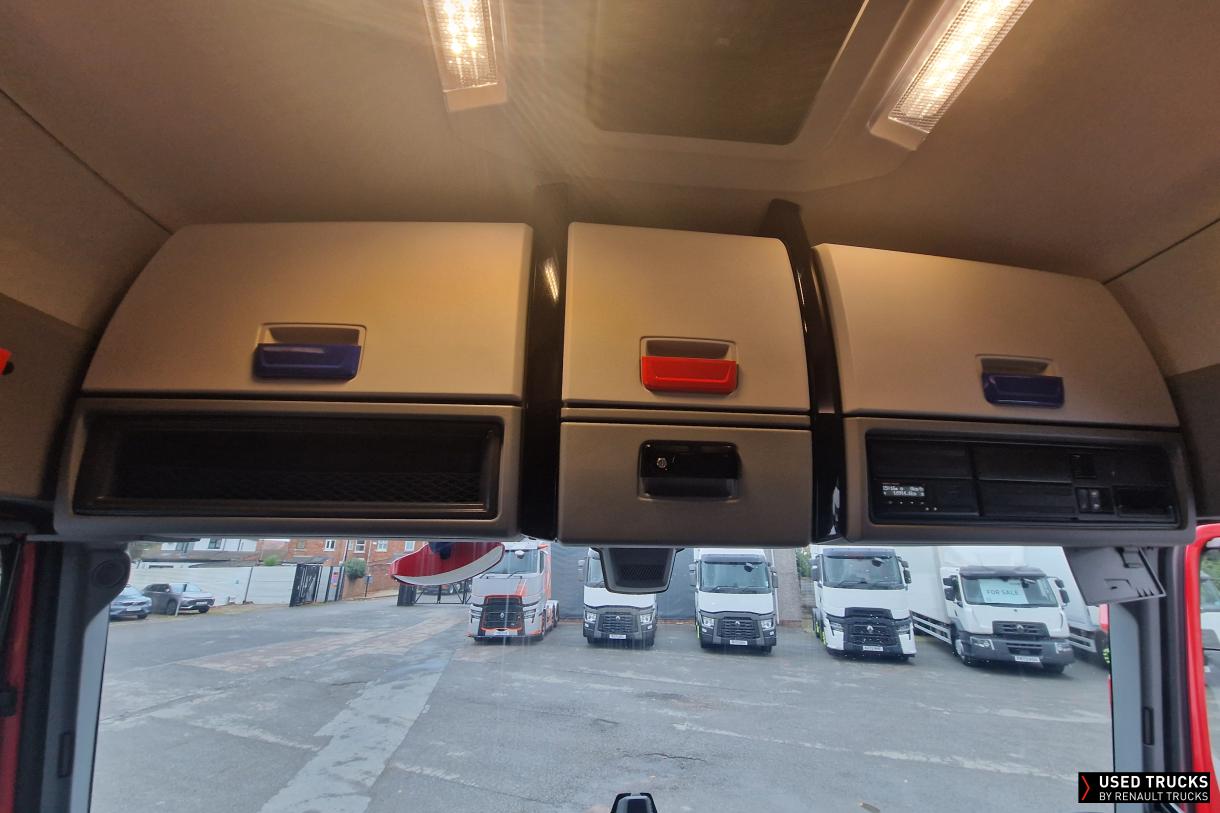 Renault Trucks T High 