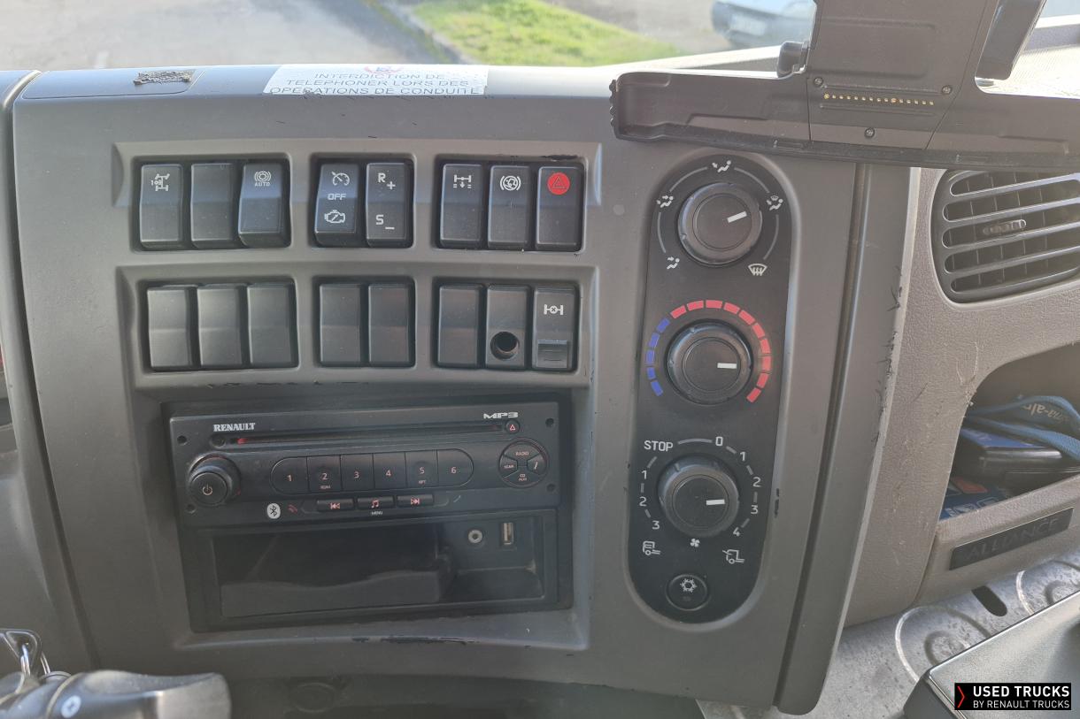 Renault Trucks Premium Distribution 380