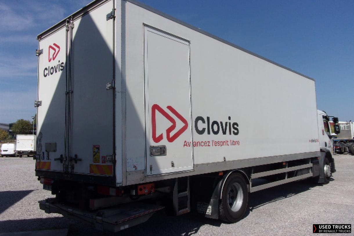 Renault Trucks D Wide 320