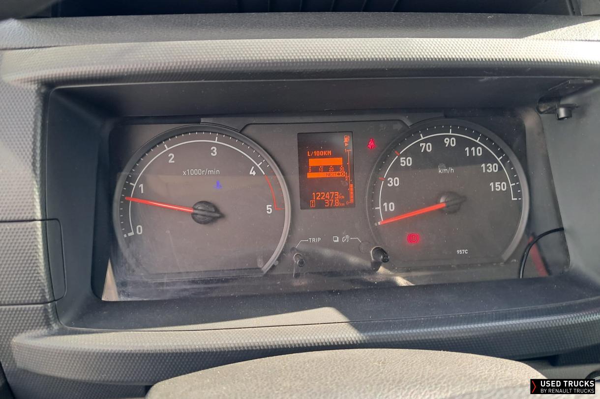 Renault Trucks Maxity 120