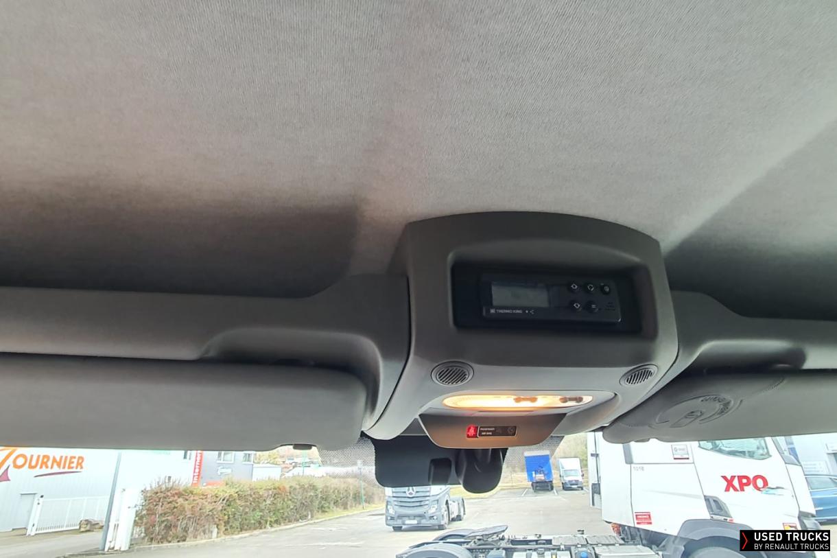 Renault Trucks Master 150