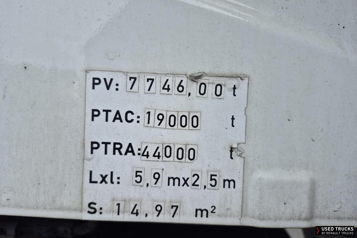 Renault Trucks T 480