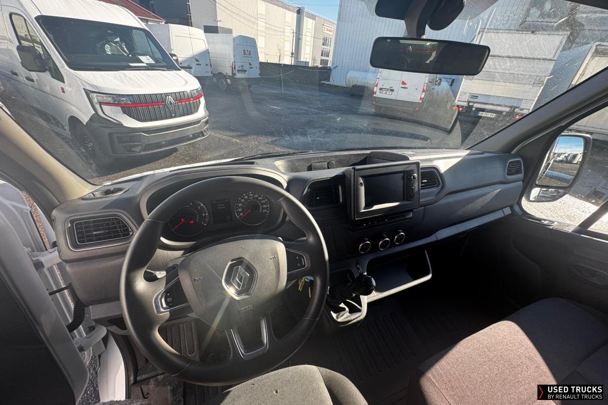 Renault Master 145