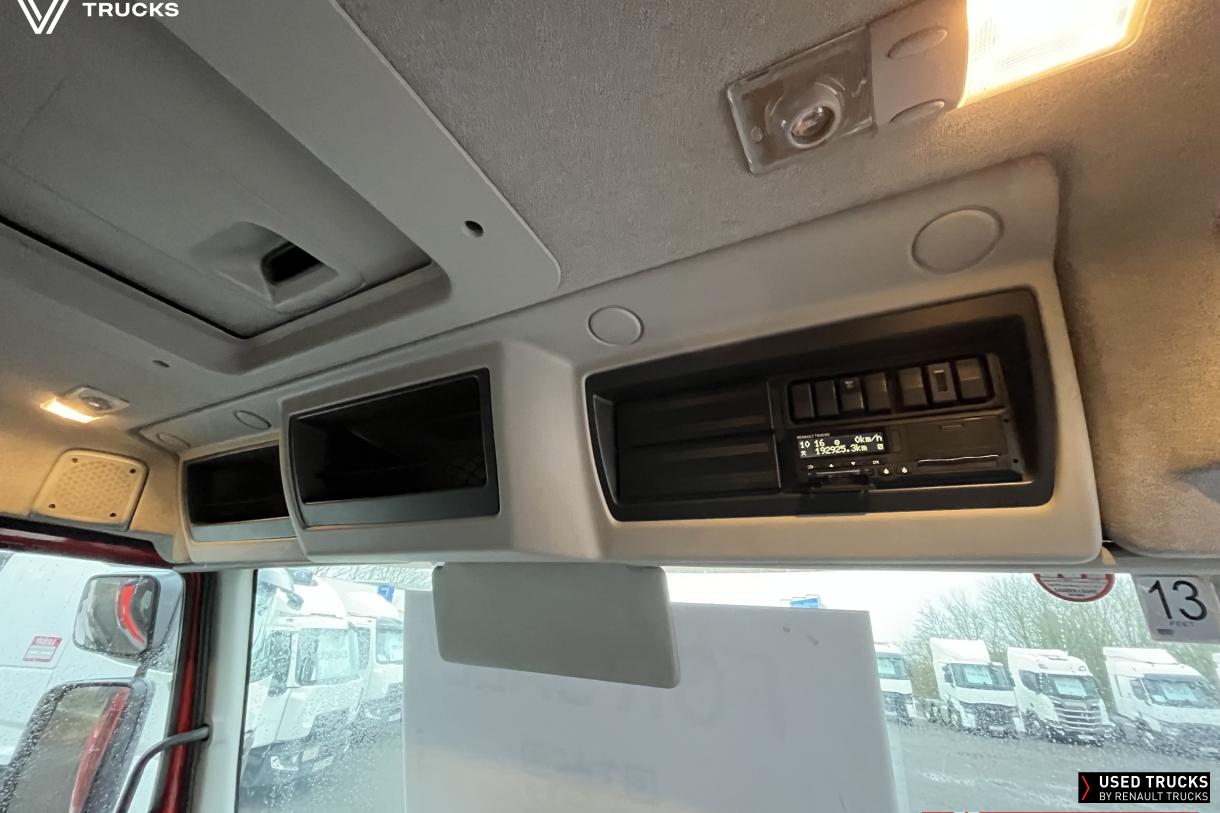 Renault Trucks D 320