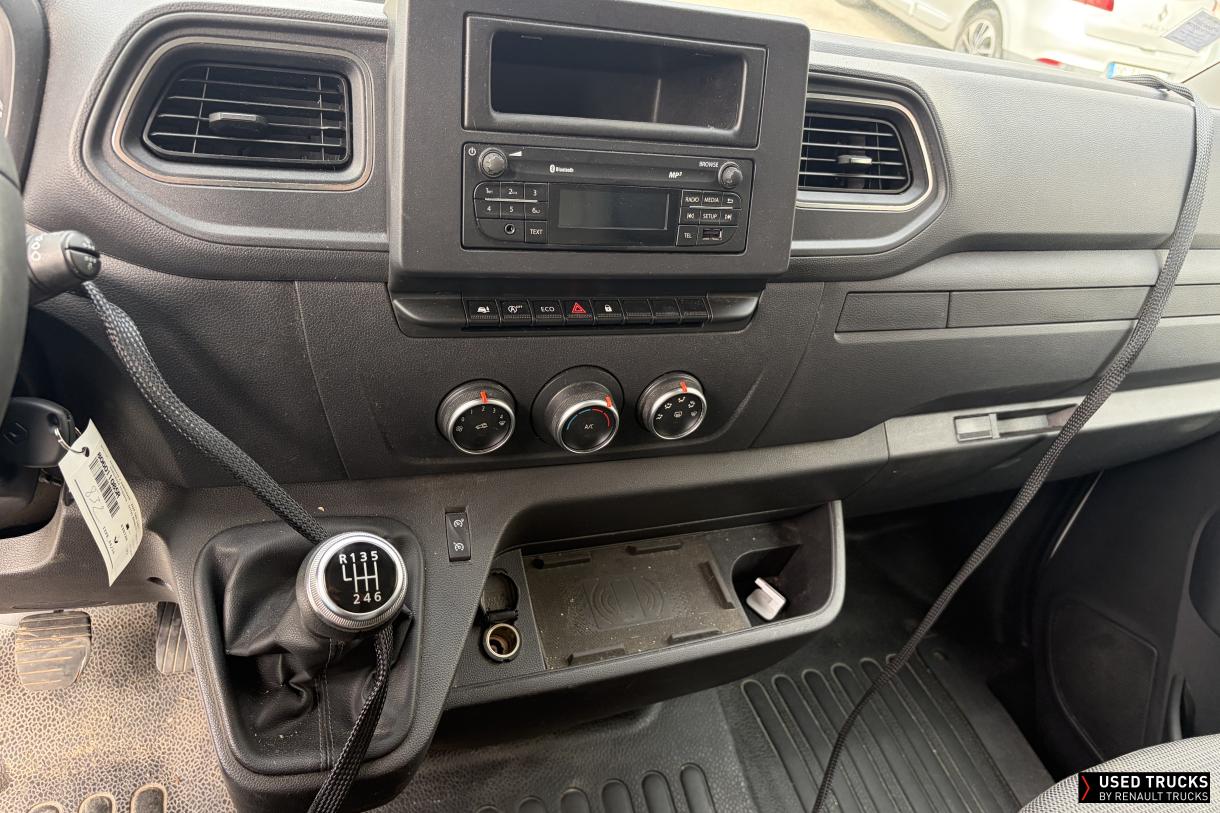 Renault Trucks Master 145