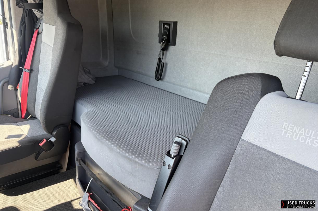 Renault Trucks T 440