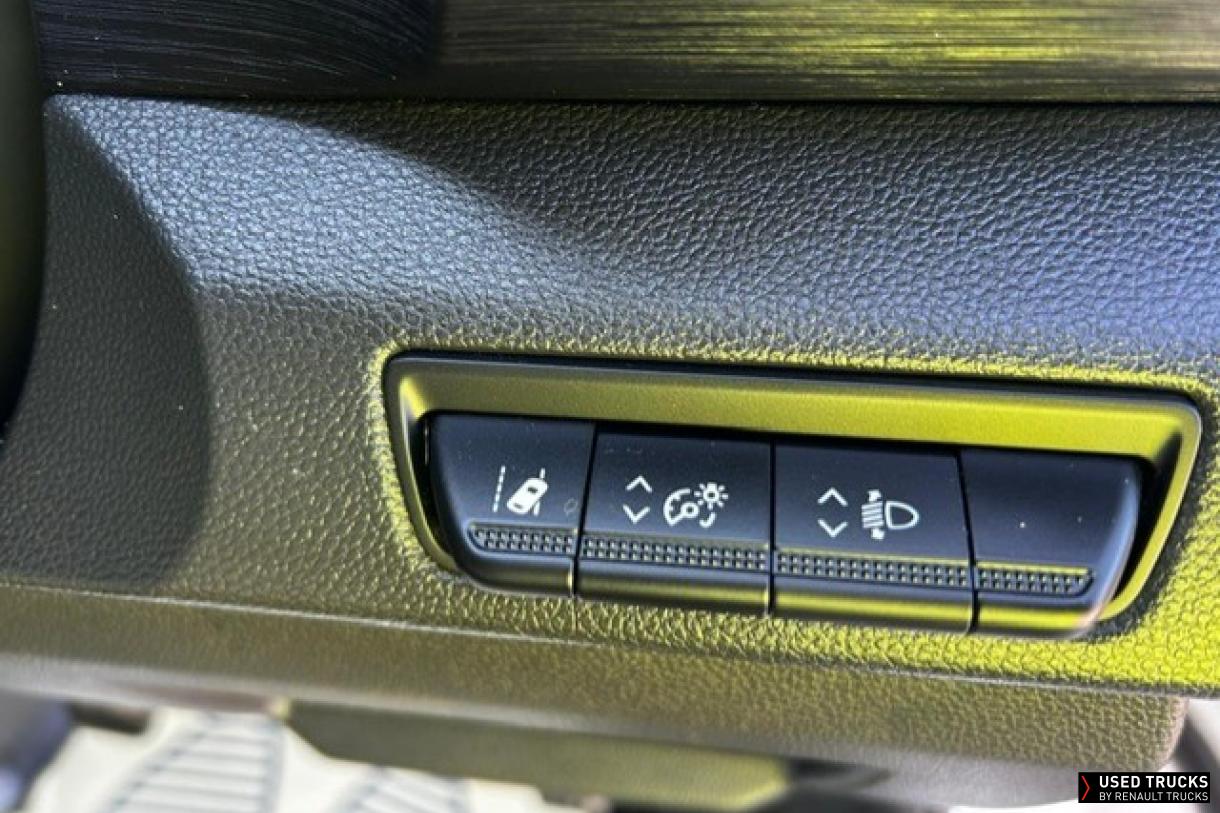 Renault Trucks Trafic 130