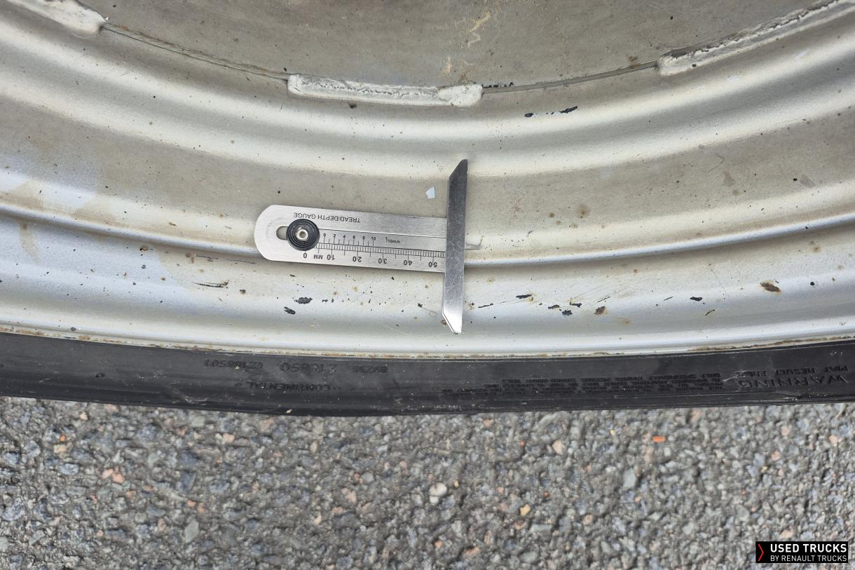 Renault Trucks Master 145