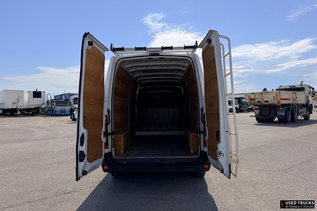 Renault Trucks Master 135