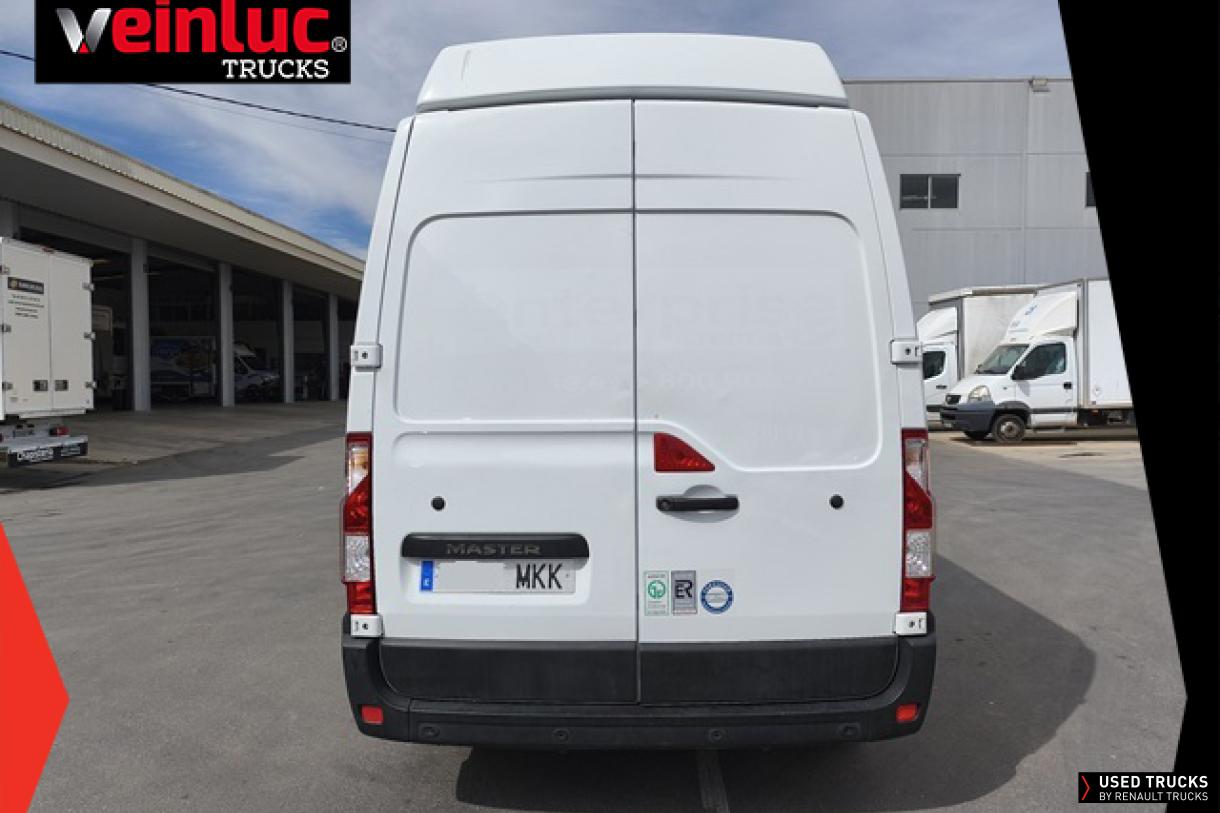 Renault Trucks Master 135