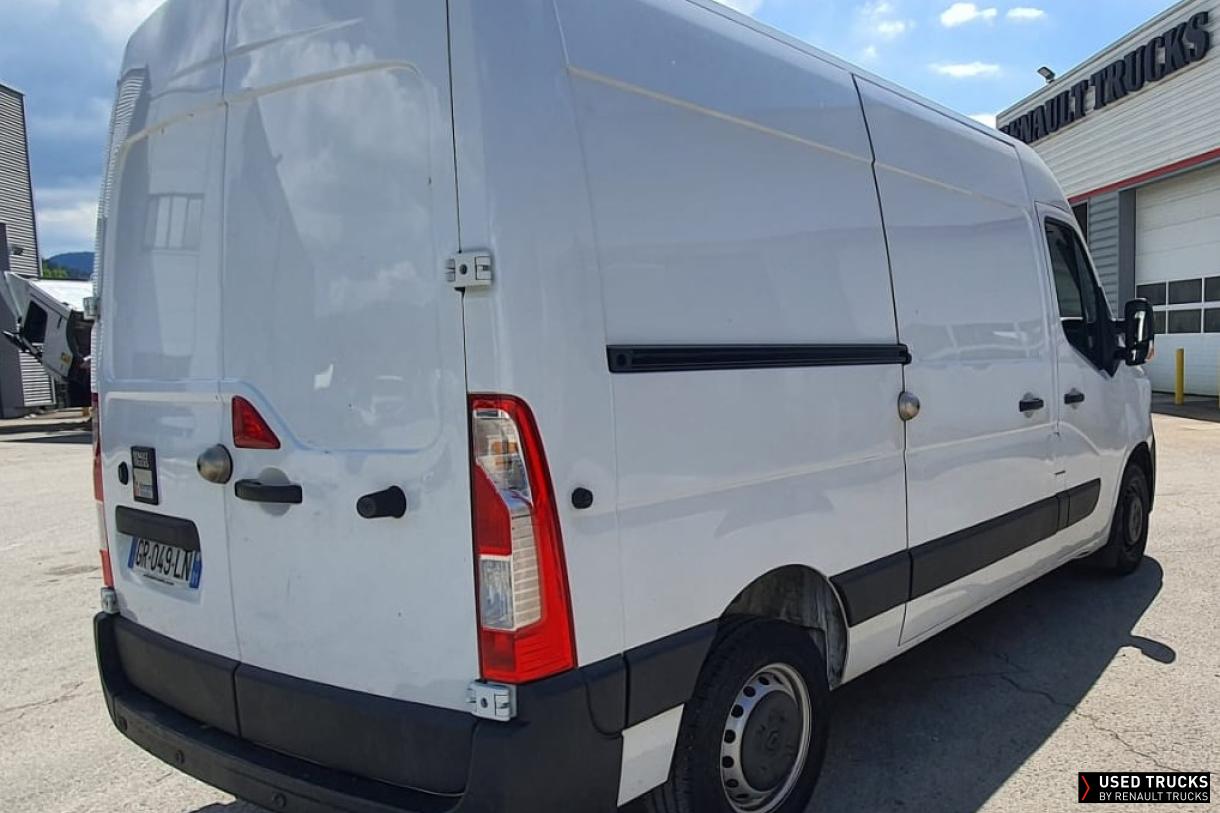 Renault Trucks Master 135
