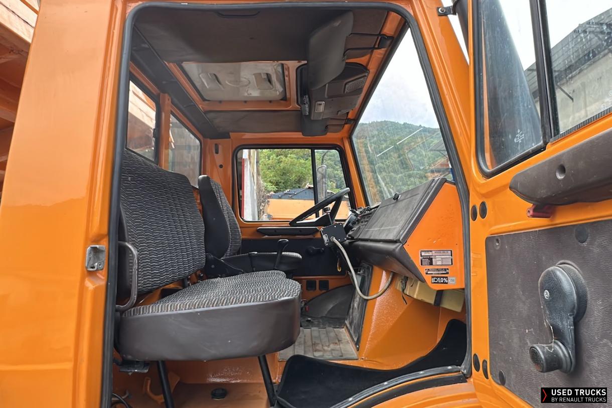Mercedes-Benz Unimog 240