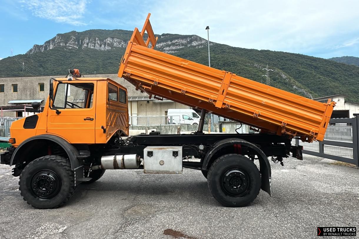 Mercedes-Benz Unimog 240