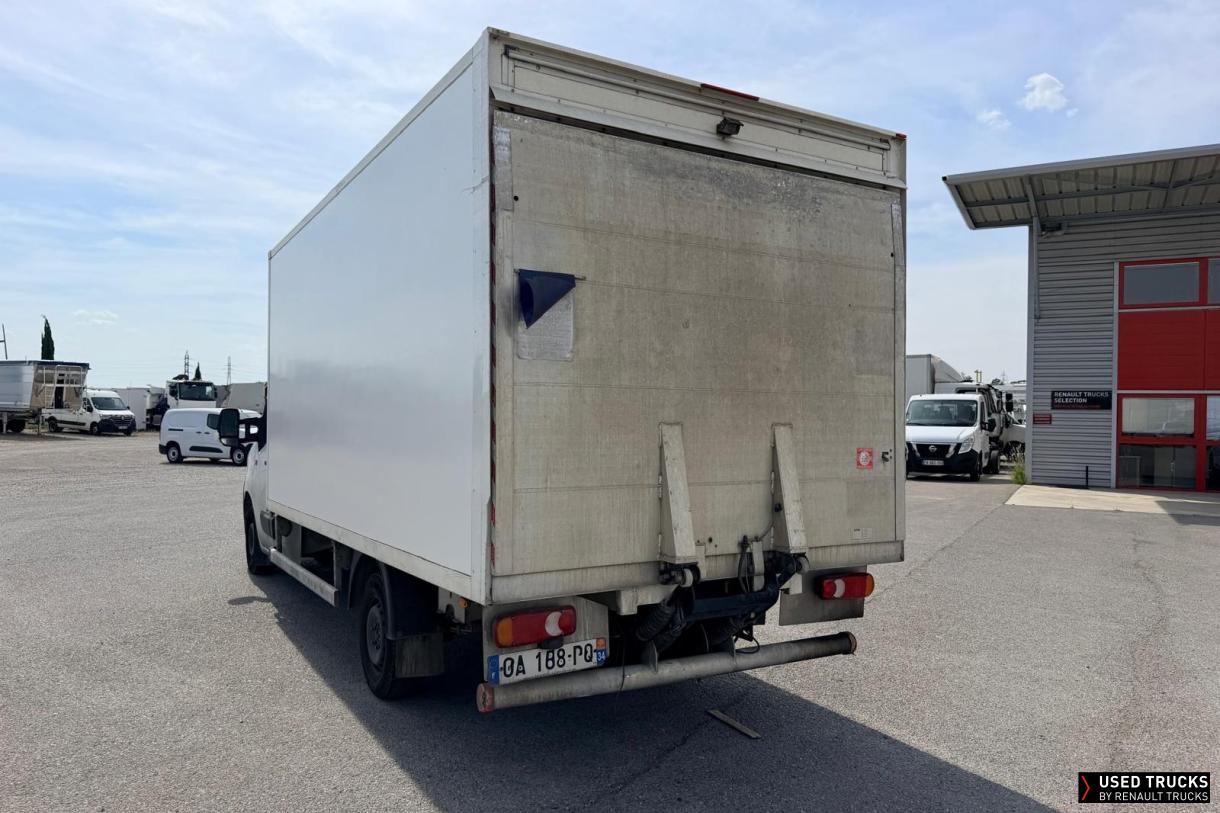 Renault Trucks Master 145