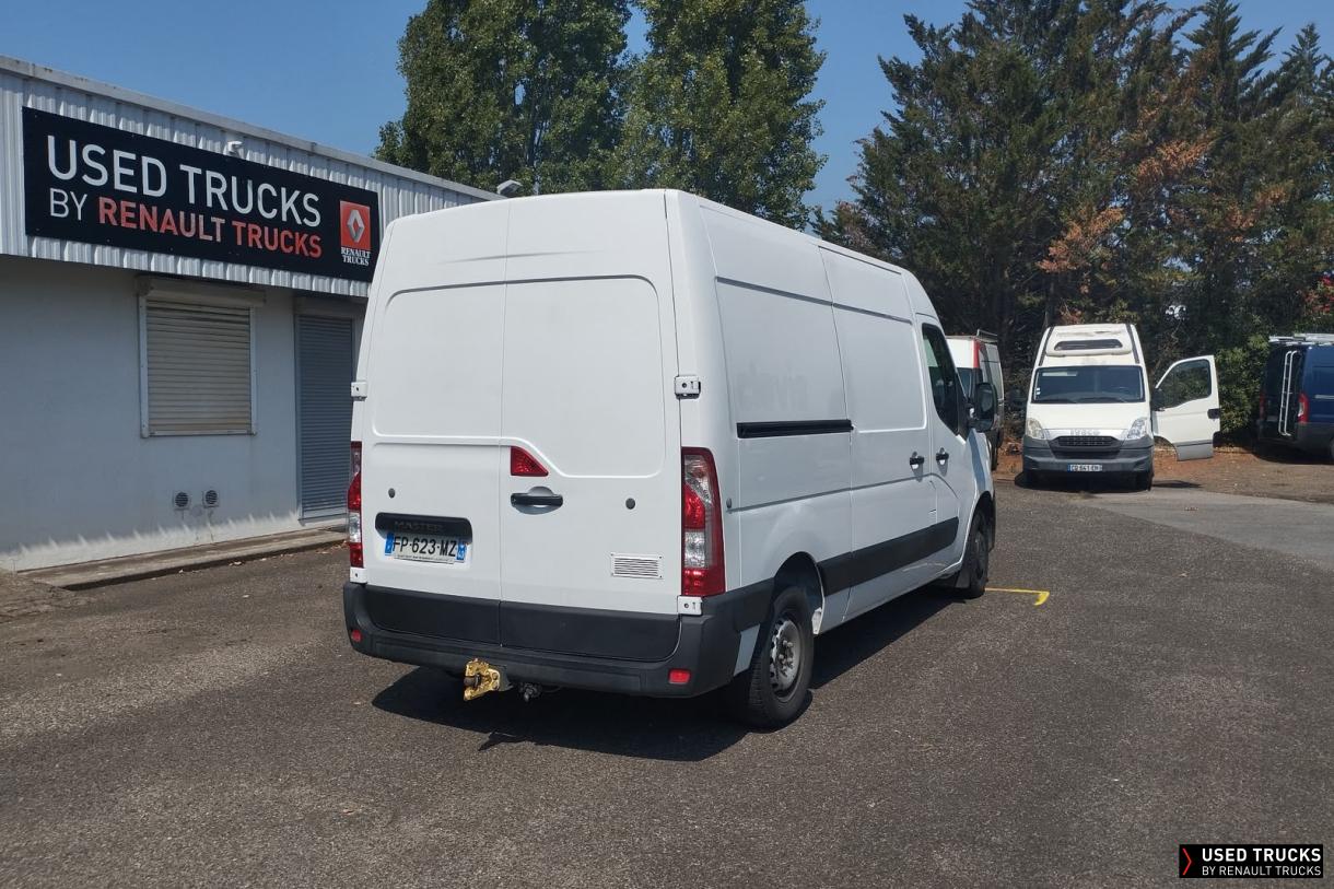 Renault Trucks Master 145