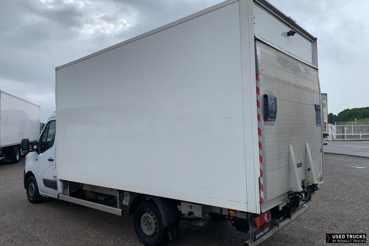 Renault Trucks Master 145