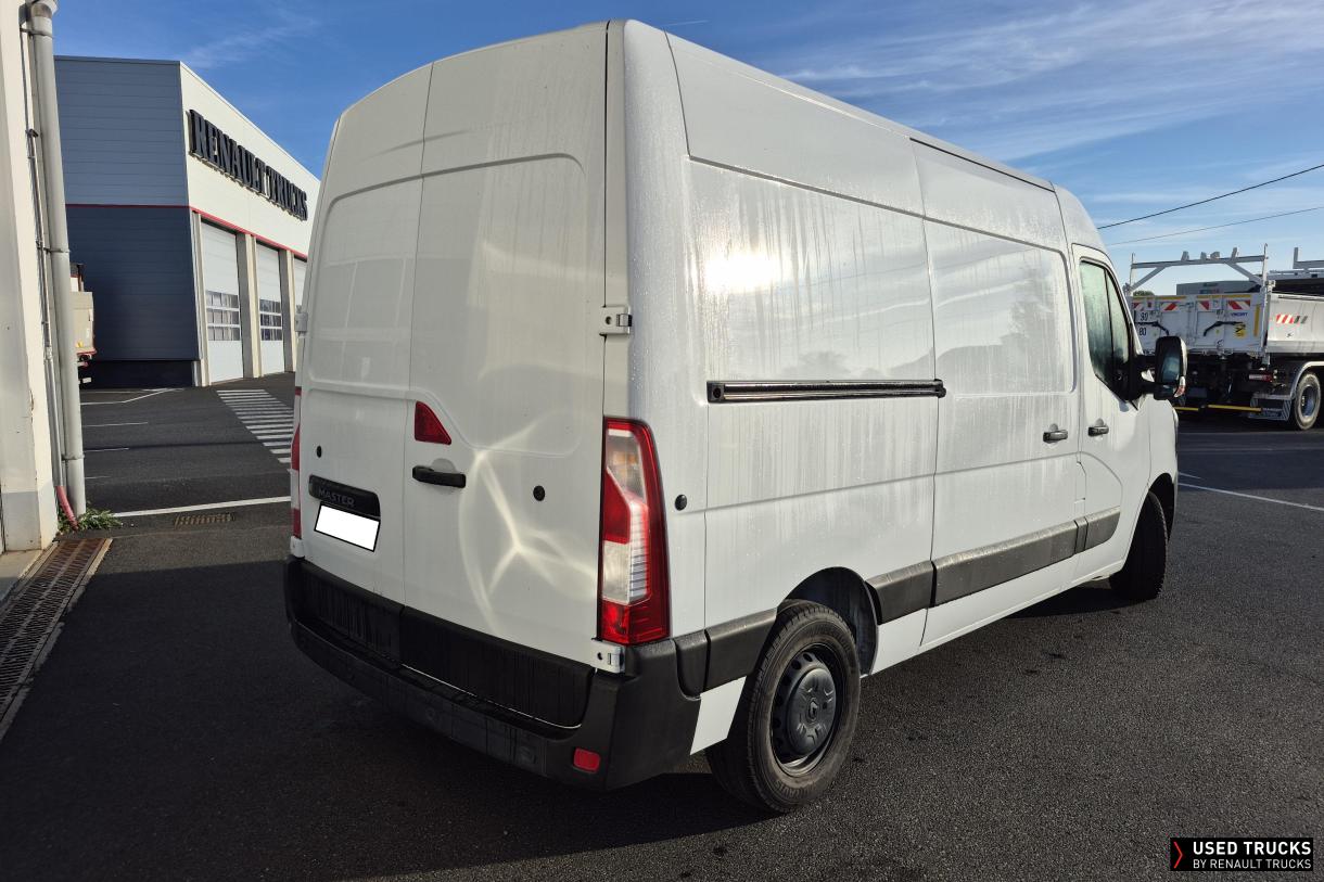 Renault Master 130