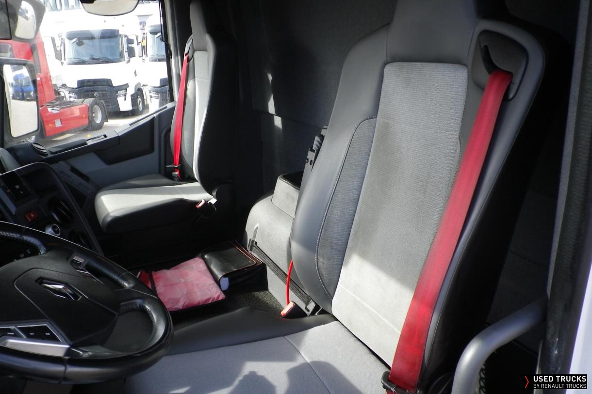 Renault Trucks T 380