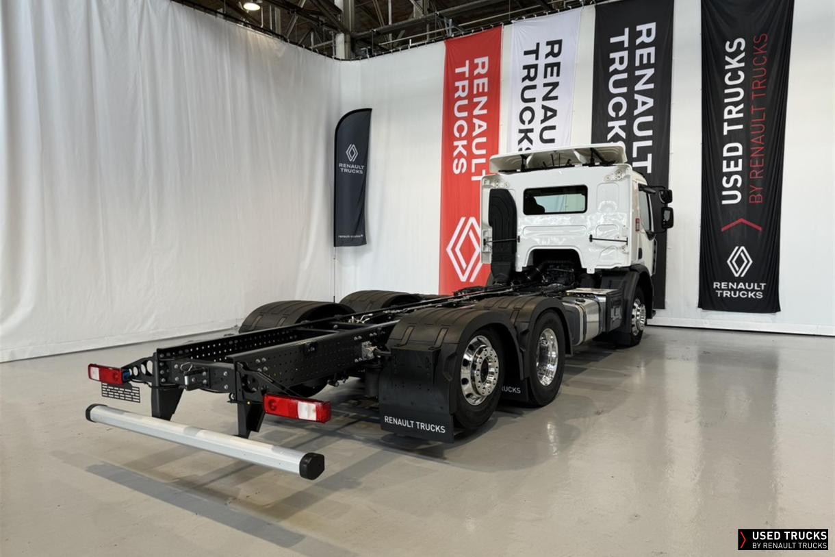 Renault Trucks D Wide 320
