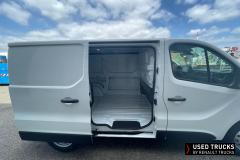 Renault Trucks Trafic
                                          