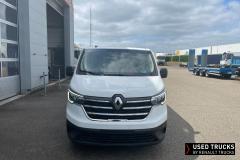Renault Trucks Trafic
                                          