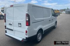 Renault Trucks Trafic
                                          