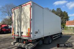Renault Trucks D
                                          240