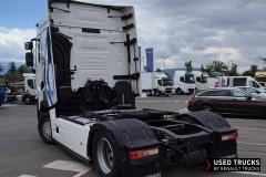 Renault Trucks T High
                                          520