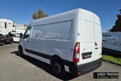 Renault Master
                                          136