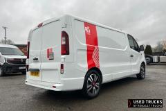 Renault Trucks Trafic
                                          