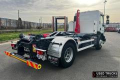 Renault Trucks D
                                          240