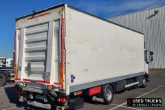 Renault Trucks D
                                          240