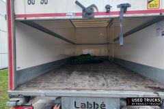 Renault Trucks D
                                          240