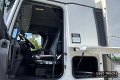 Renault Trucks T
                                          440