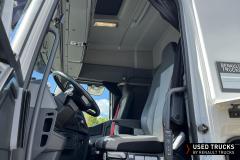 Renault Trucks T
                                          440